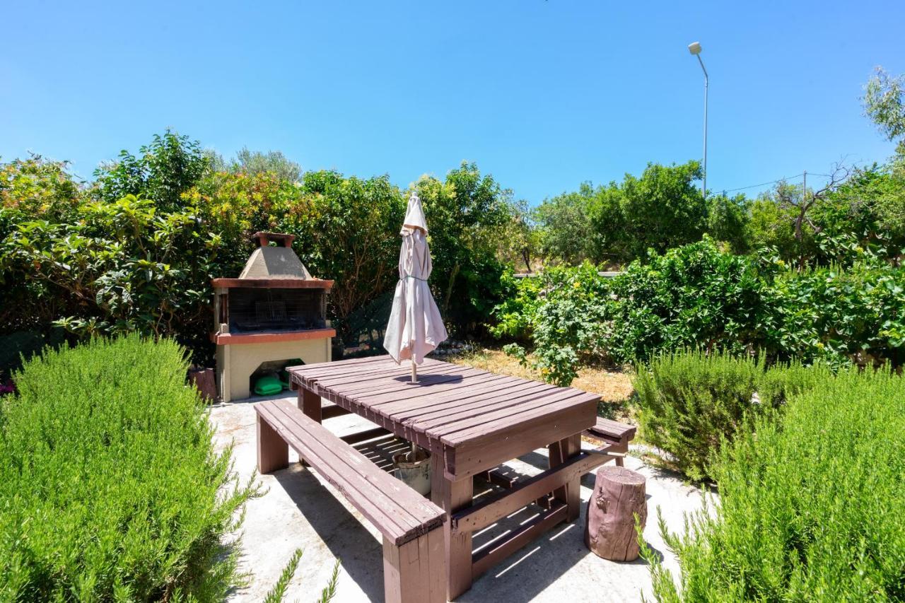 Aristos Garden Apartments Kalithies エクステリア 写真