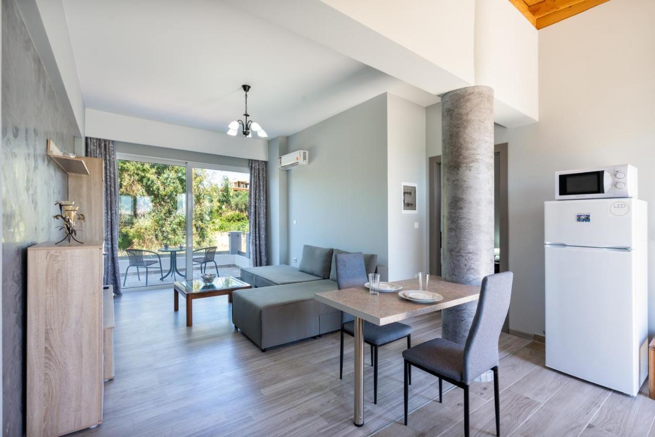 Aristos Garden Apartments Kalithies エクステリア 写真