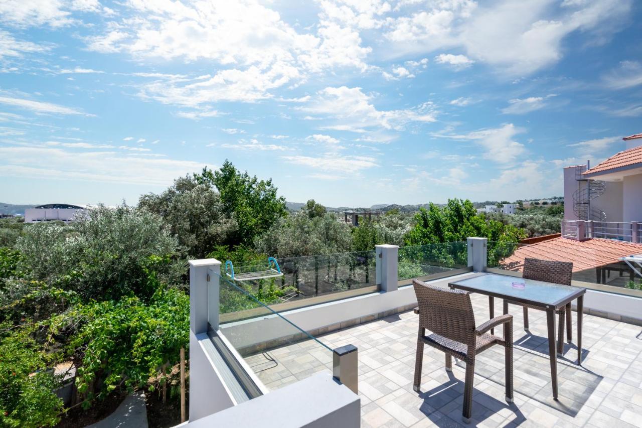Aristos Garden Apartments Kalithies エクステリア 写真